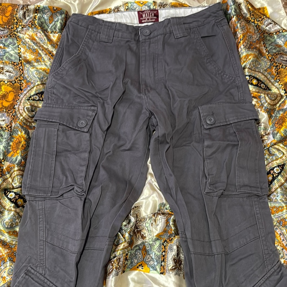 Gray adjustable cargo pants